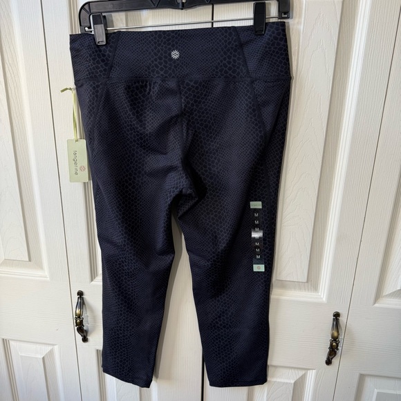 Tangerine Black Modern Snake Print Cropped Leggings Womens Size Medium - Picture 8 of 8